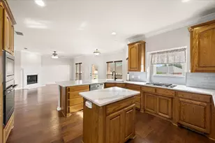 7517 Eagle Ridge Cir, Fort Worth, TX 76179 - Photo 5