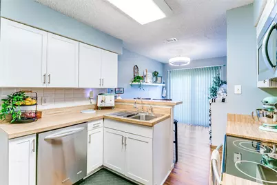 2764 Keller Springs Place, Carrollton, TX 75006 - Photo 13