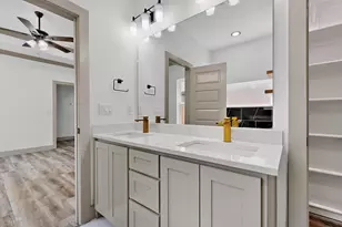 806 S Sherman St, Ennis, TX 75119 - Photo 13