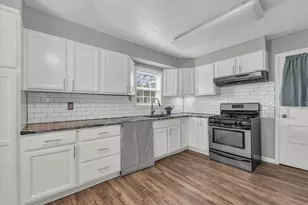 704 E McLennan Ave, Mart, TX 76664 - Photo 9