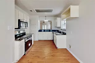 8205 April Ln, Watauga, TX 76148 - Photo 25