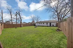 3913 Dana Dr, Haltom City, TX 76117 - Photo 15