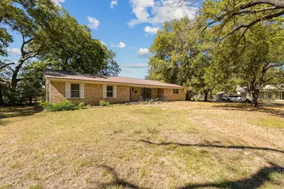 921 Evans Street, Bonham, TX 75418 - Photo 21