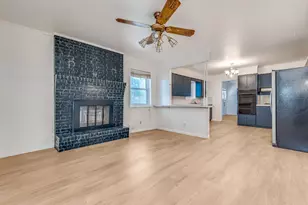 921 Evans St, Bonham, TX 75418 - Photo 1