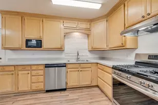 1104 Trinity View St, Irving, TX 75060 - Photo 17