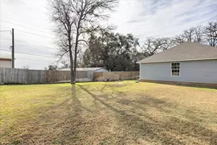 1813 Pioneer Rd, Granbury, TX 76049 - Photo 21