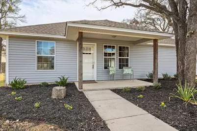 1813 Pioneer Road, Granbury, TX 76049 - Photo 3