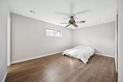 2801 Clearbrook Drive, Irving, TX 75062 - Photo 17