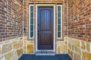 10613 Troutt Dr, McKinney, TX 75072 - Photo 3