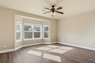 10613 Troutt Drive, McKinney, TX 75072 - Photo 13