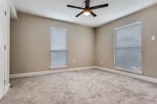 2226 Meadowview Dr, Garland, TX 75043 - Photo 15