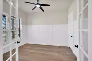 303 Crystal Lk Ln, Red Oak, TX 75154 - Photo 9