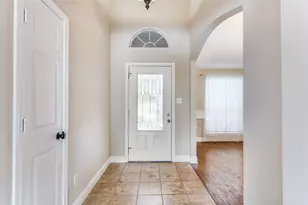 730 W Lonesome Dove Trail, Arlington, TX 76001 - Photo 3