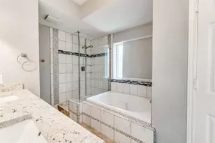 730 W Lonesome Dove Trail, Arlington, TX 76001 - Photo 19