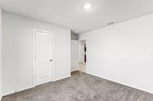 714 Wolf Creek Dr, Cleburne, TX 76033 - Photo 37