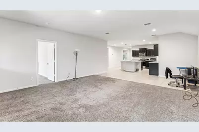 714 Wolf Creek Drive, Cleburne, TX 76033 - Photo 23