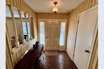 127 East Park Road, Graham, TX 76450 - Photo 5