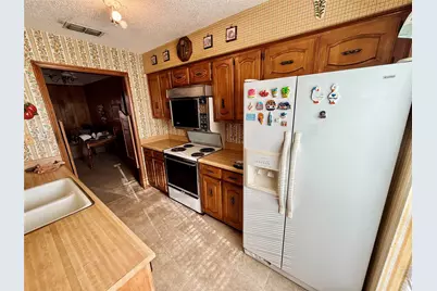 127 East Park Road, Graham, TX 76450 - Photo 7