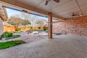 2122 Rolling Oak Ln, Garland, TX 75044 - Photo 11