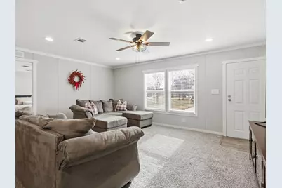 2614 Sycamore Court, Granbury, TX 76048 - Photo 7