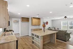 2614 Sycamore Ct, Granbury, TX 76048 - Photo 17