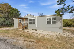 2614 Sycamore Ct, Granbury, TX 76048 - Photo 3