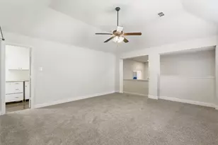 11540 Twining Branch Cir, Fort Worth, TX 76052 - Photo 17