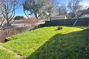 4203 Ravenhill Ln, Arlington, TX 76016 - Photo 5