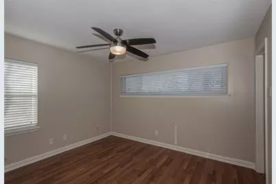 13450 Mount Castle Drive, Farmers Branch, TX 75234 - Photo 15