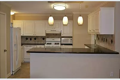 13450 Mount Castle Drive, Farmers Branch, TX 75234 - Photo 3