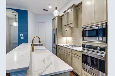 2811 Hood Street #B, Dallas, TX 75219 - Photo 9