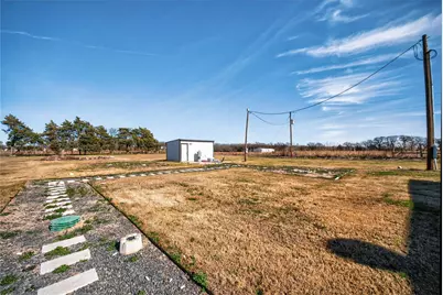 147 Emberson Chapel Road, Pilot Point, TX 76258 - Photo 9