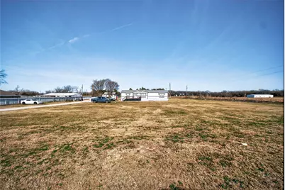 147 Emberson Chapel Road, Pilot Point, TX 76258 - Photo 3