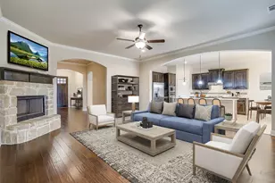 200 Hawks Rdg Trl, Burleson, TX 76028 - Photo 11