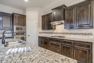 200 Hawks Rdg Trl, Burleson, TX 76028 - Photo 17