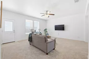 109 Red Fox Ln, Denton, TX 76210 - Photo 11