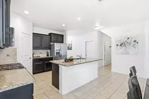 109 Red Fox Ln, Denton, TX 76210 - Photo 5