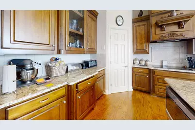 4302 Shale Bluff Court, Granbury, TX 76048 - Photo 13