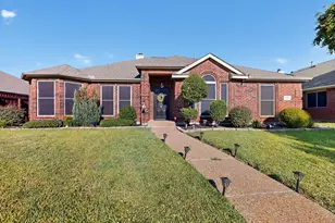 805 Kathryn Dr, Lewisville, TX 75067 - Photo 1
