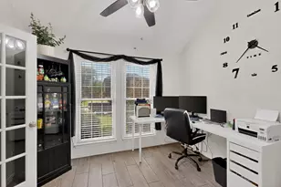 805 Kathryn Dr, Lewisville, TX 75067 - Photo 11