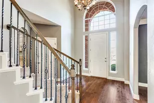 9005 Ranch Bluff Ct, Benbrook, TX 76126 - Photo 3