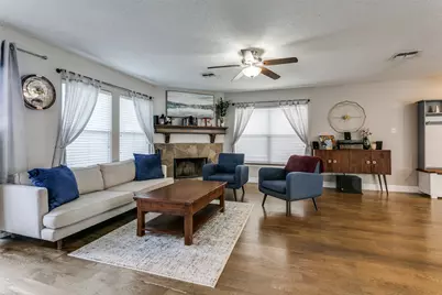 909 Orchid Drive, Lewisville, TX 75067 - Photo 3