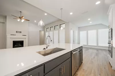 10480 Gray Hills Drive, Fort Worth, TX 76126 - Photo 13