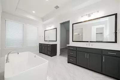 10480 Gray Hills Drive, Fort Worth, TX 76126 - Photo 25