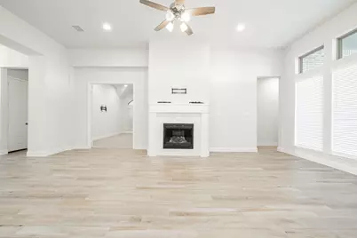 10480 Gray Hills Drive, Fort Worth, TX 76126 - Photo 7