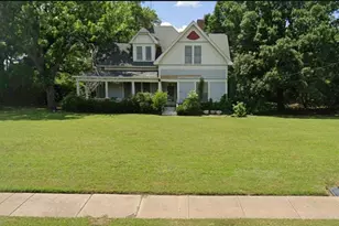 506 S 3rd St, Grandview, TX 76050 - Photo 1