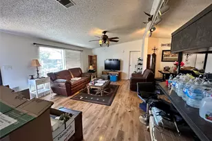 13925 Briar Rd, Azle, TX 76020 - Photo 5