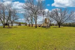 1717 Pipeline Rd, Cleburne, TX 76033 - Photo 27