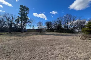 1609 E Peyton St, Sherman, TX 75090 - Photo 25