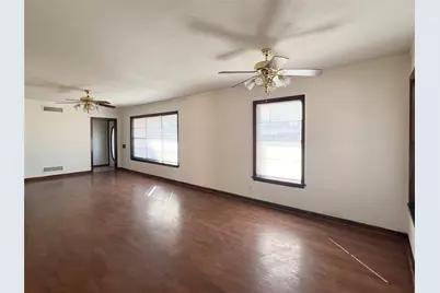 1609 E Peyton Street, Sherman, TX 75090 - Photo 5